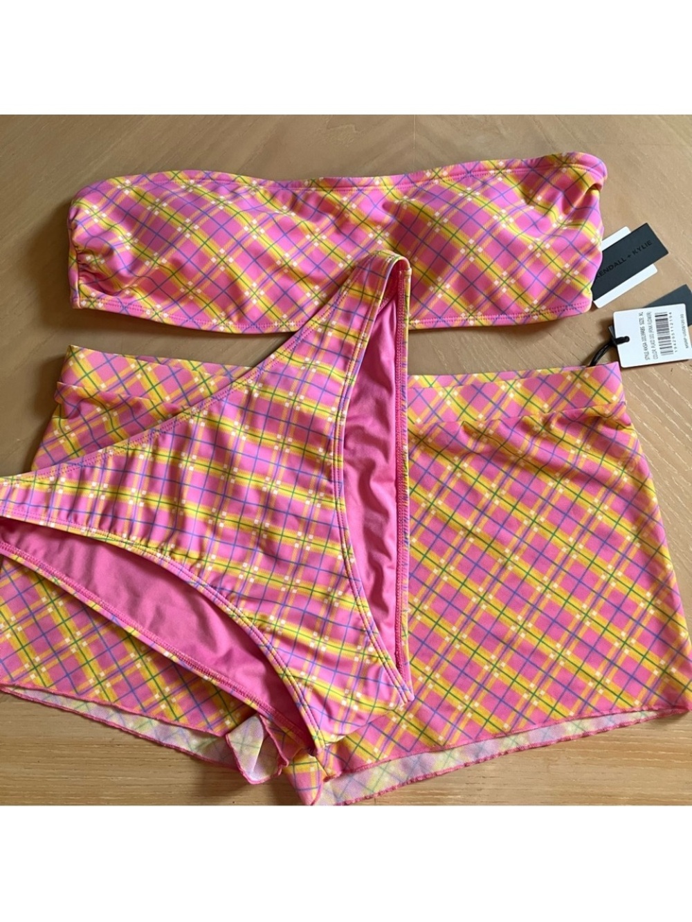 KENDALL AND KYLIE 3-Piece Plaid Bandeau Bikini and Shorts Swim Set XL NEW NWT